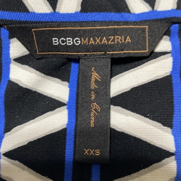 BCBGMaxAzria Blue Short Sleeve Geometric Print Belted Shift Dress Size XXS - Picture 8 of 9